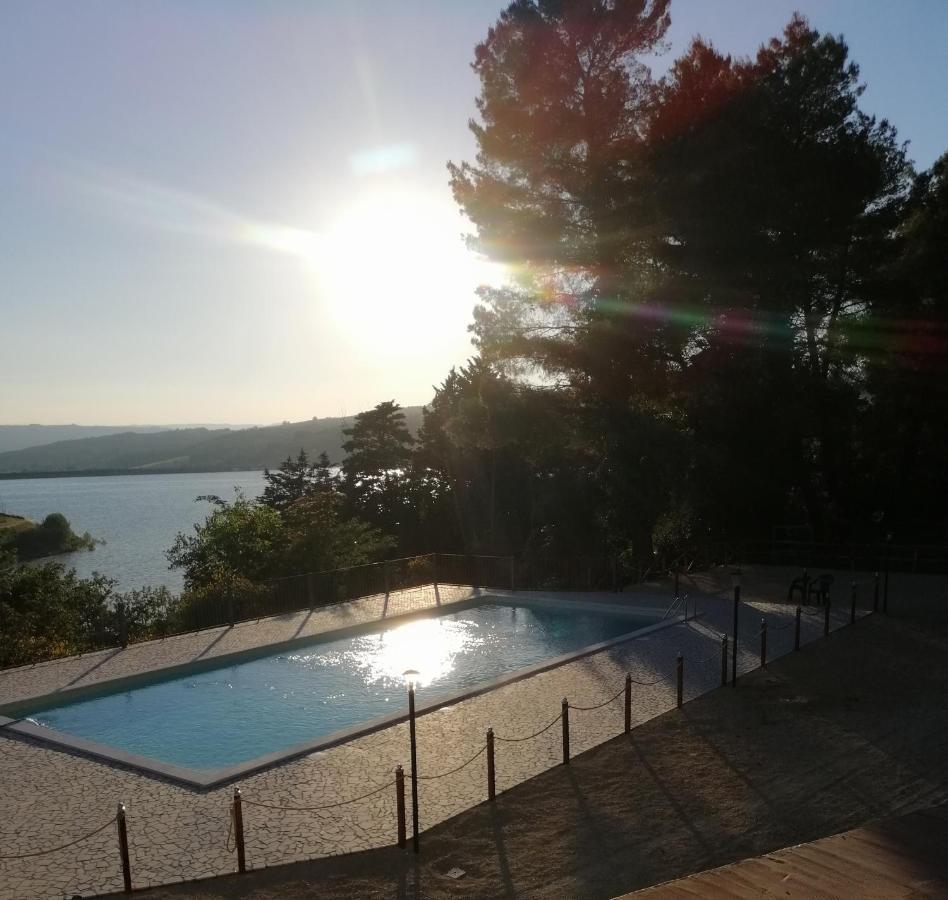 Hotel Scacco Matto Baschi Exterior foto
